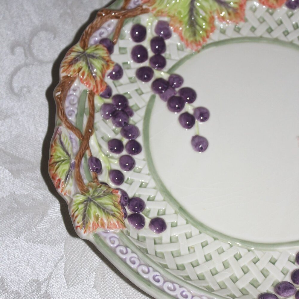 Fitz and Floyd Grapes and Lattice Plate | Grapevine Basket Weave Wall Décor - Picture 4 of 10
